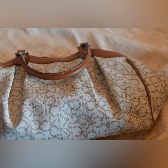 Calvin Klein Handbag - Picture 6 of 10